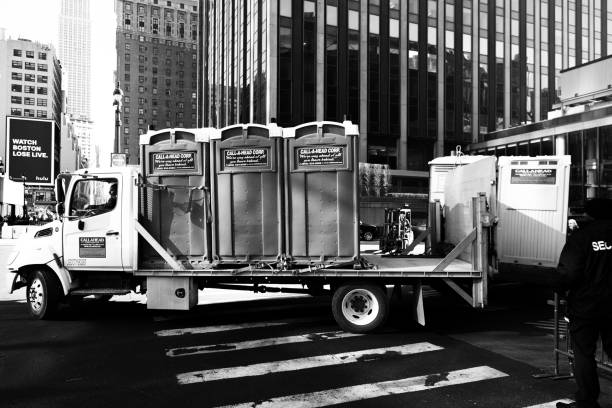 Best Porta potty delivery and setup  in Massillon, OH